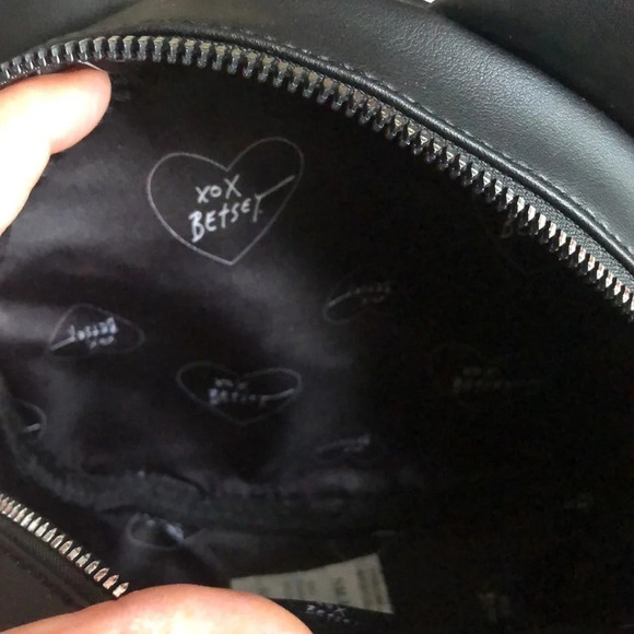Betsey Johnson black cat kitsch crossbody bag New with tags - Picture 9 of 12